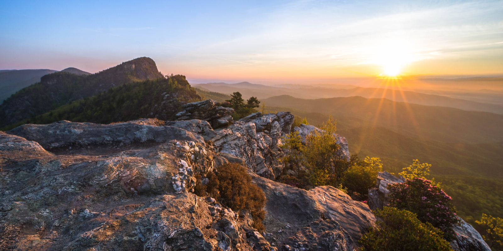 Linville Gorge Chimneys Climbing (Boone) | The Adventure Collective